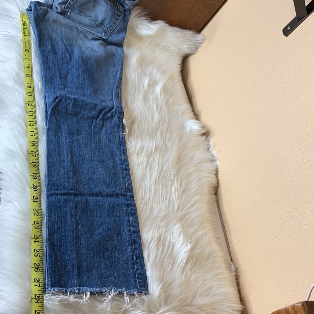 Lucky Brand Distressed Sweet Dream Cuffed Crop Size 4/27 - Picture 14 of 16